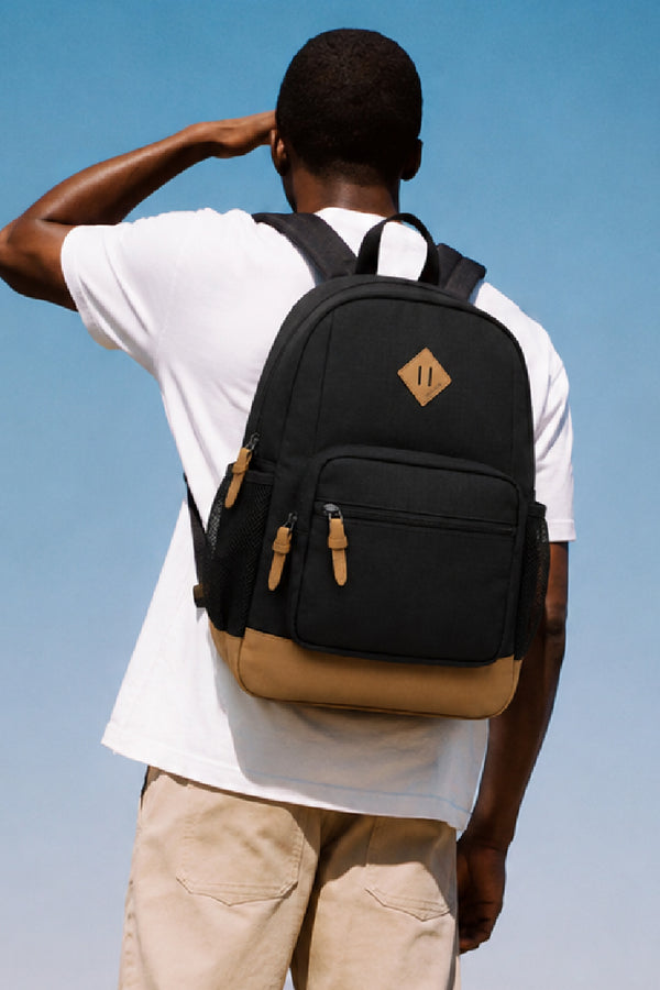 143086 Nick Club Mochila Negra con Detalles Café