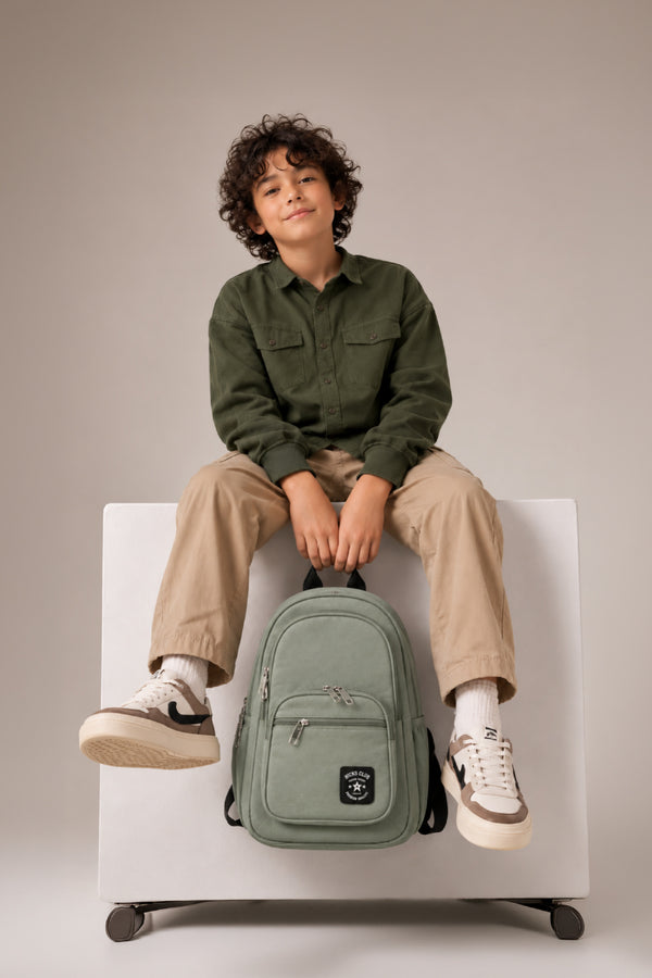 143091 Nick Club Mochila Olivo Casual con Bolsillos Frontales